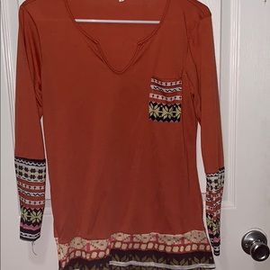 Long sleeve orange medium top